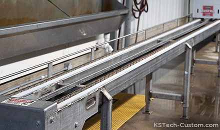 https://kstech-custom.com/images/produce-washer/boxed-produce-return-conveyors.jpg